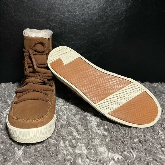NIB TOMS Alpine Winter Leather Booties - Picture 8 of 9